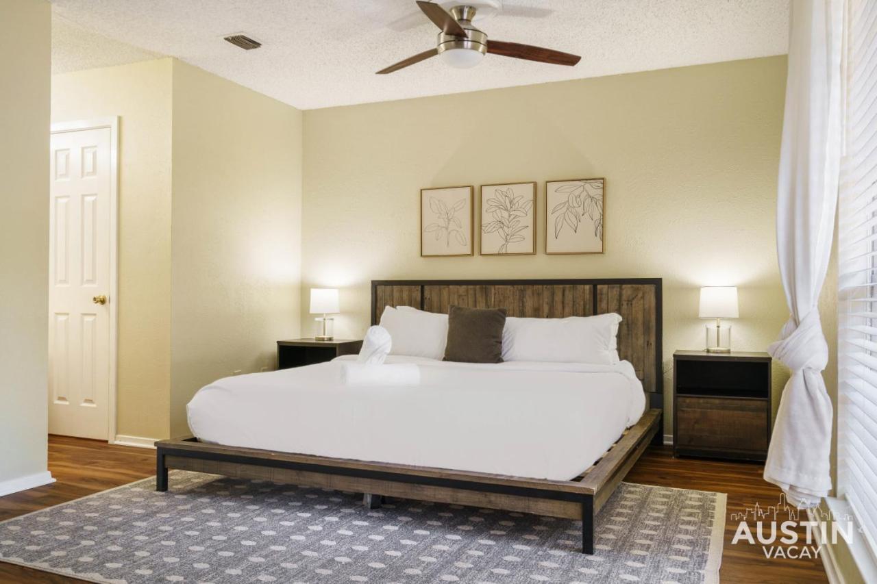 Spacious Atx Apt With Private Deck And All Essentials オースティン エクステリア 写真